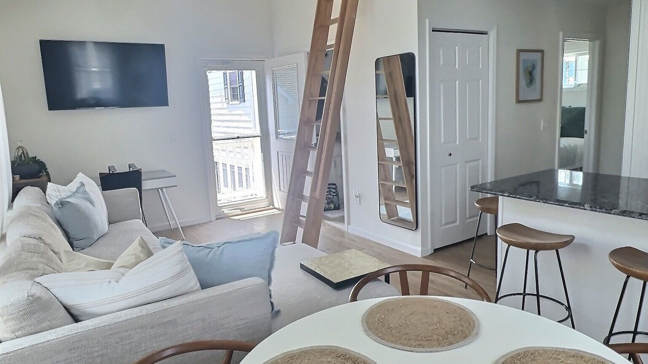 Photo of Livingroom in Lavallette