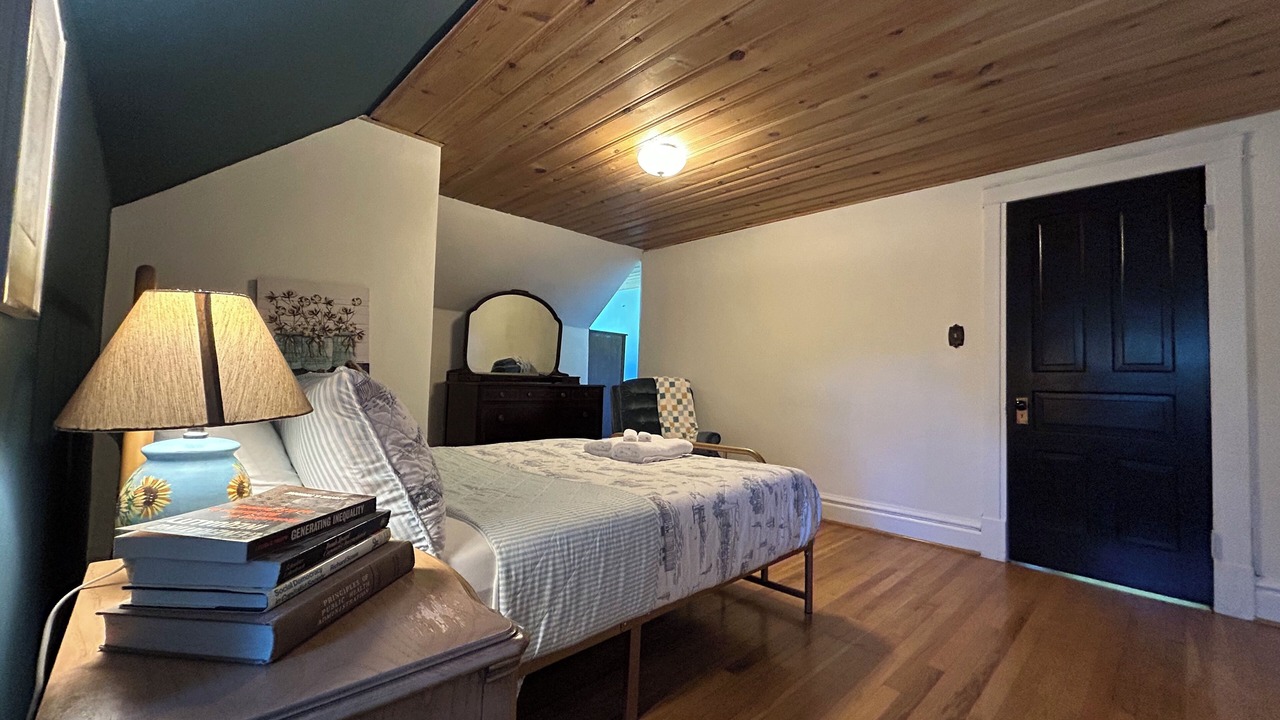 Photo of Bedroom in LaVale