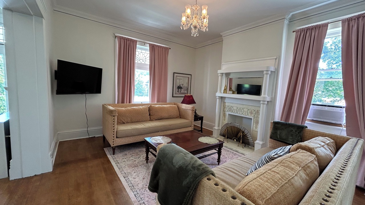 Photo of Livingroom in LaVale