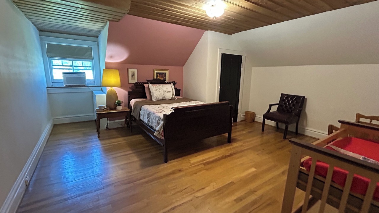 Photo of Bedroom in LaVale