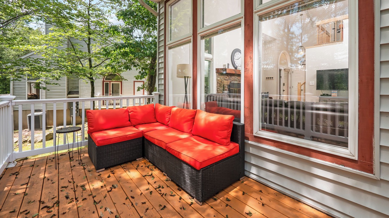 Photo of Patio Balcony in Lake Harmony