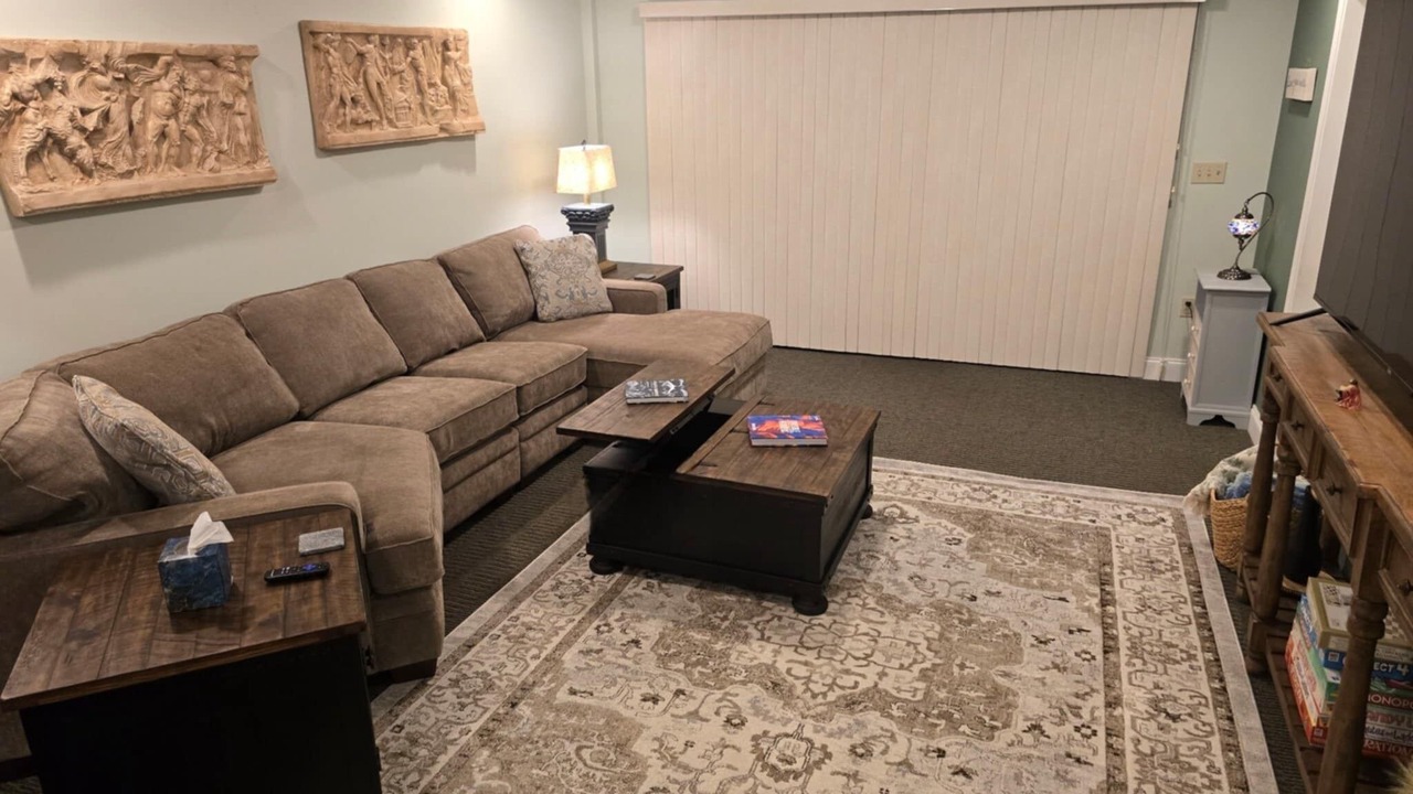 Photo of Livingroom in Bluff City