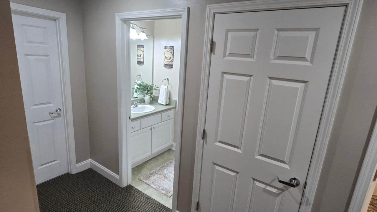 Photo of Bathroom in Bluff City