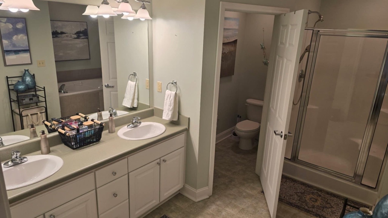 Photo of Bathroom in Bluff City