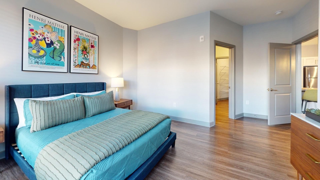 Photo of Bedroom in Coliseum Central
