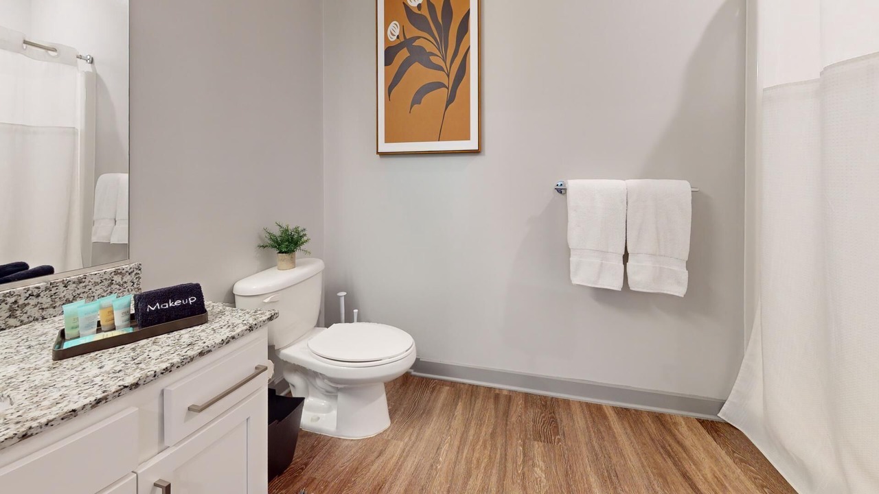 Photo of Bathroom in Coliseum Central