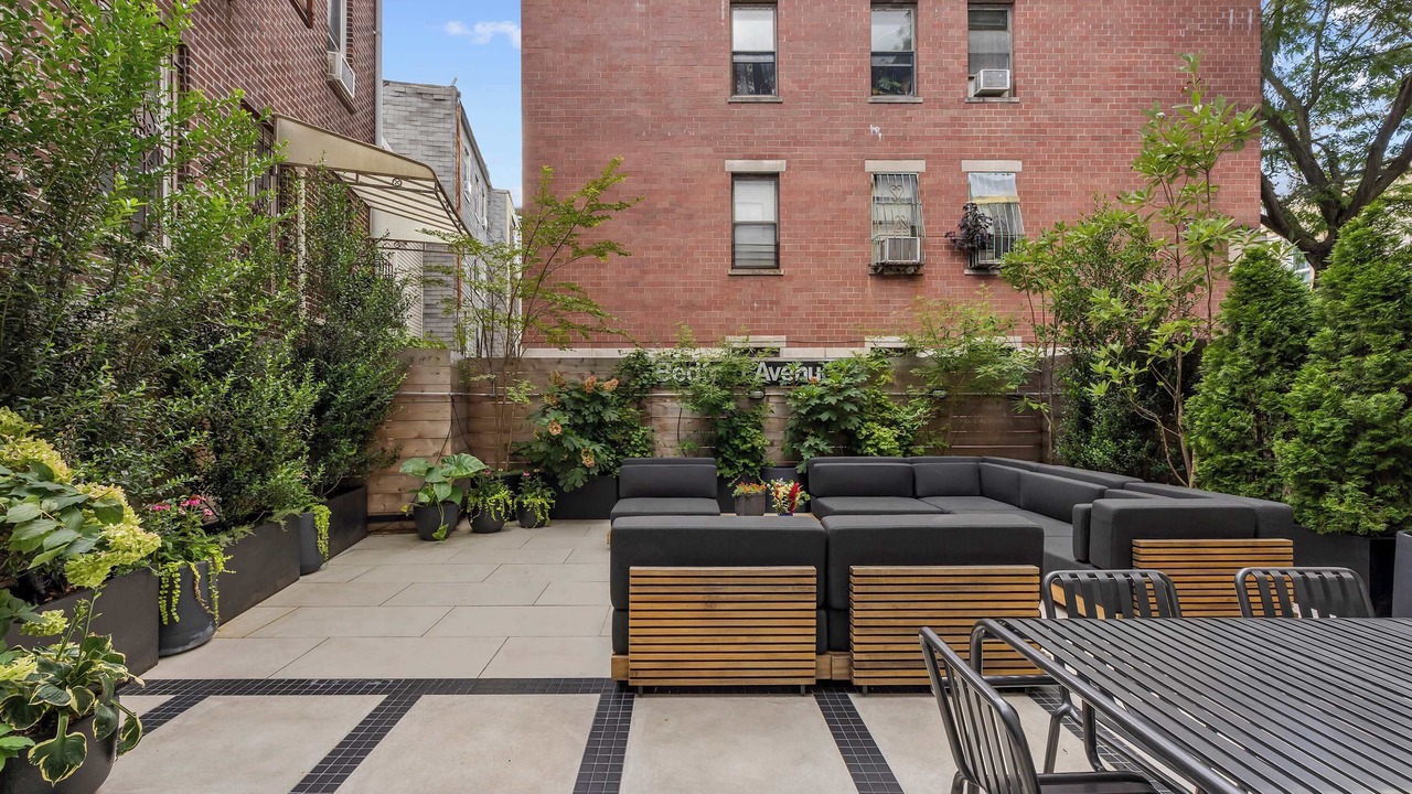 Photo of Outdoor in Williamsburg