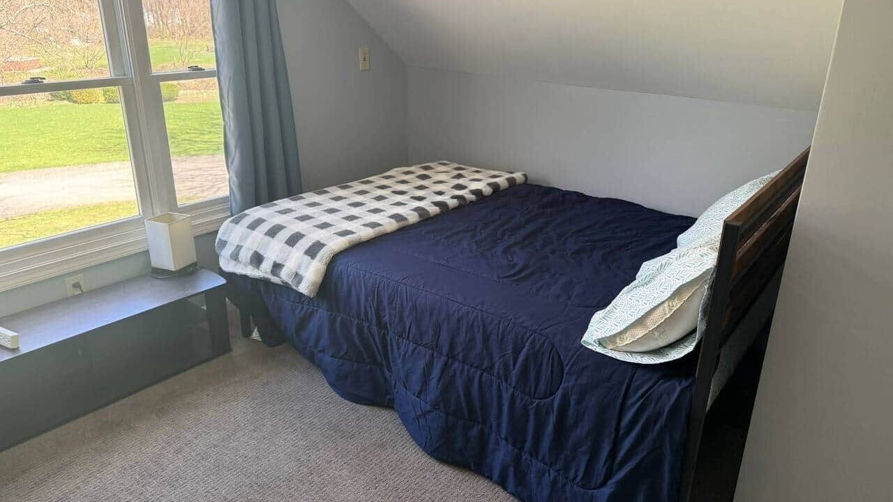 Photo of Bedroom in Willoughby Hills