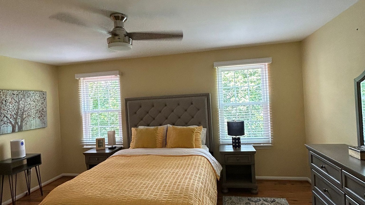 Photo of Bedroom in Lake Ridge