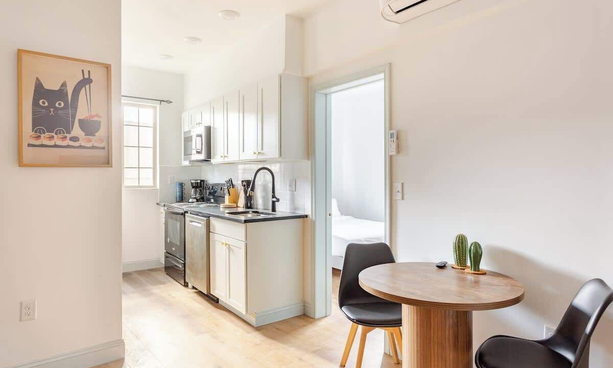 Photo of Kitchen in West Poplar