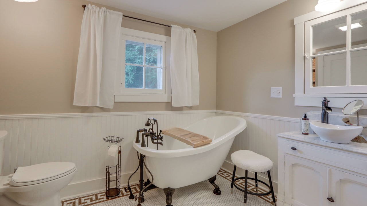 Photo of Bathroom in Huntingdon