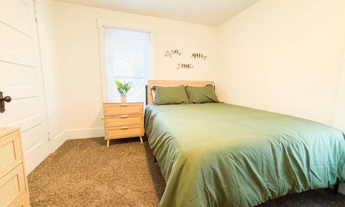 Photo of Bedroom in Troy