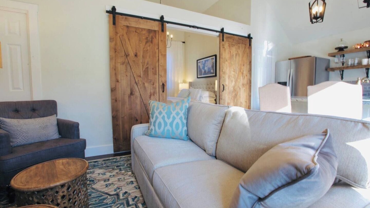 Photo of Livingroom in Green Hills