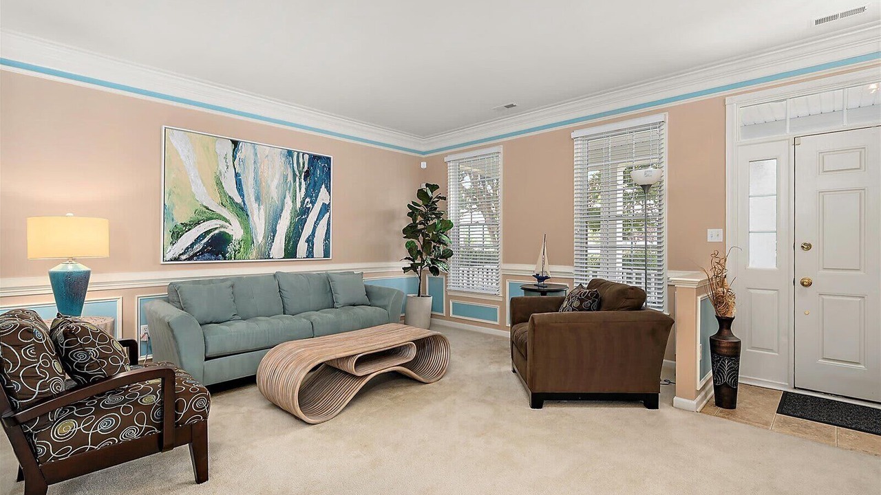 Photo of Livingroom in Bayside