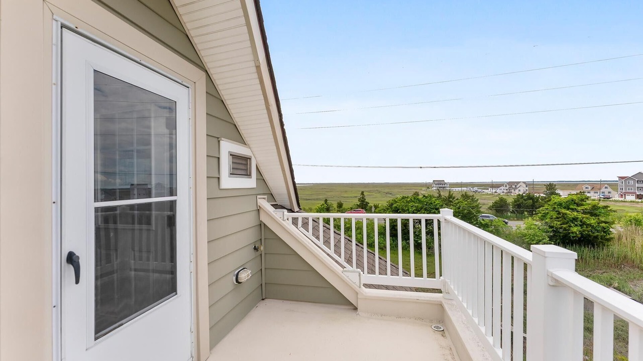 Photo of Patio Balcony in Cape May Court House