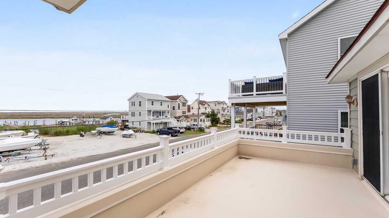 Photo of Patio Balcony in Cape May Court House