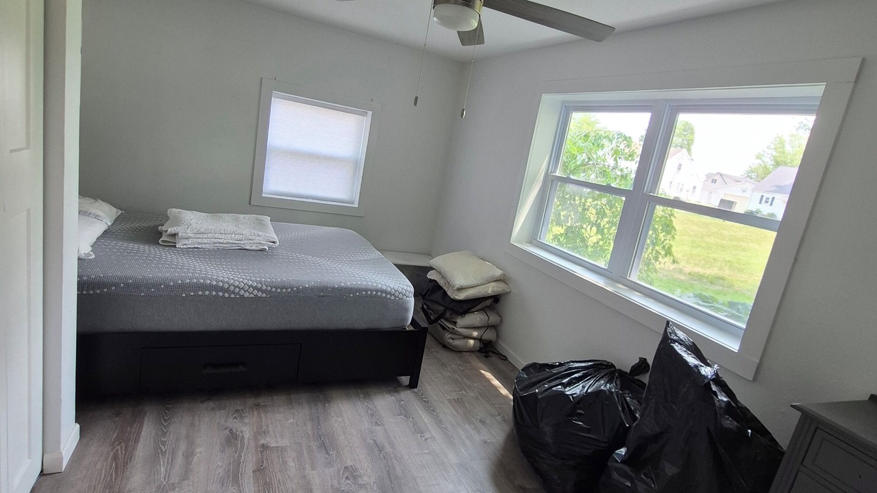 Photo of Bedroom in Oak Harbor