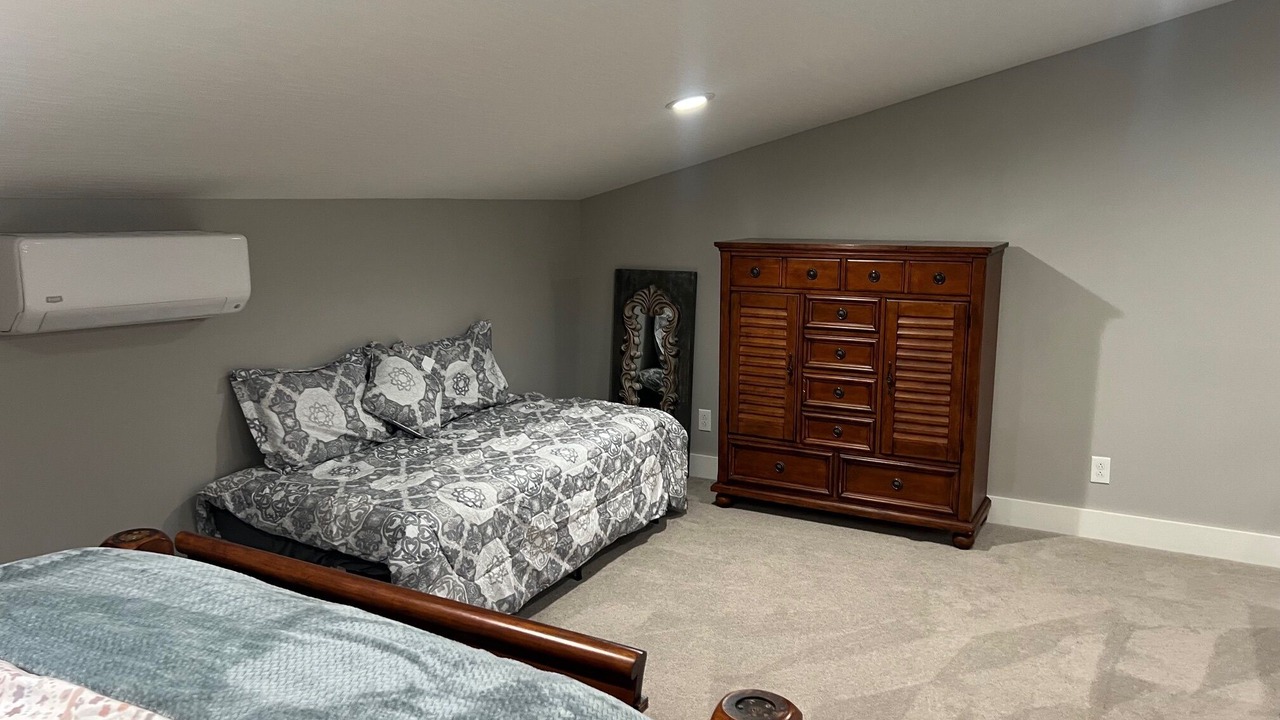Photo of Bedroom in Irwin