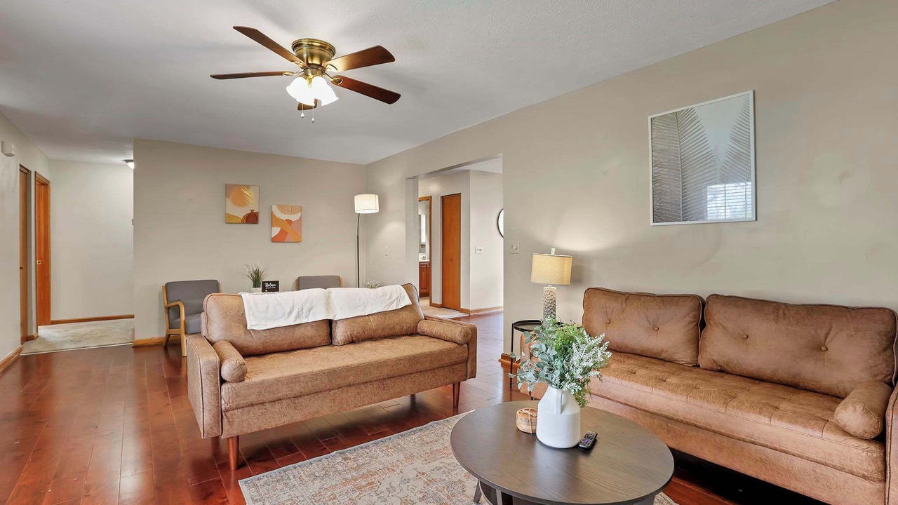 Photo of Livingroom in Johnstown