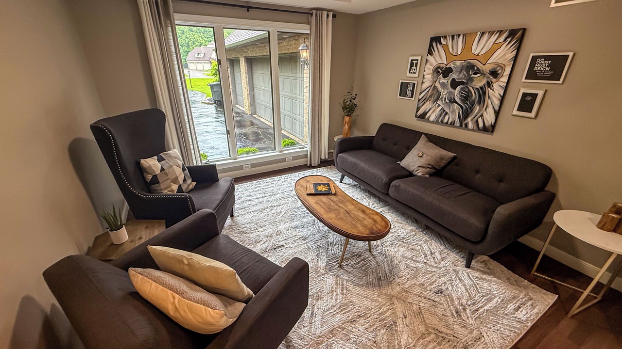 Photo of Livingroom in Hubbard