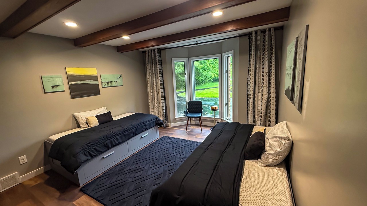 Photo of Bedroom in Hubbard