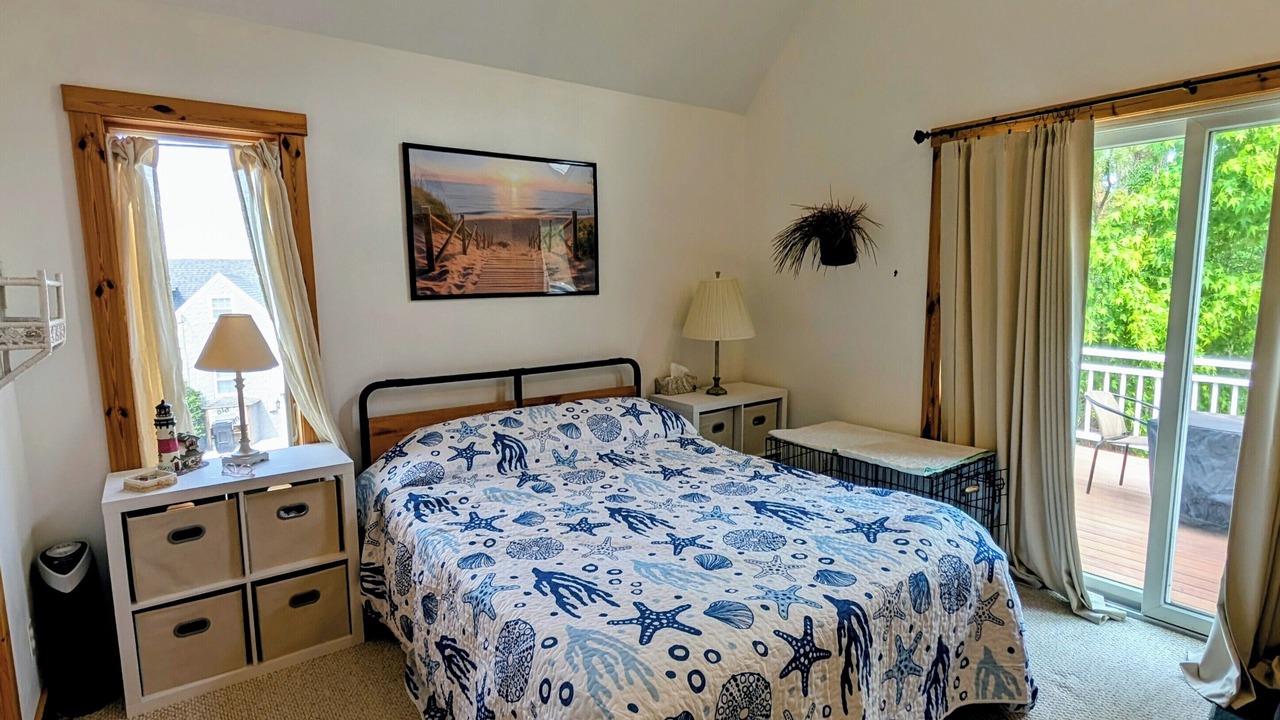 Photo of Bedroom in Deep Hole