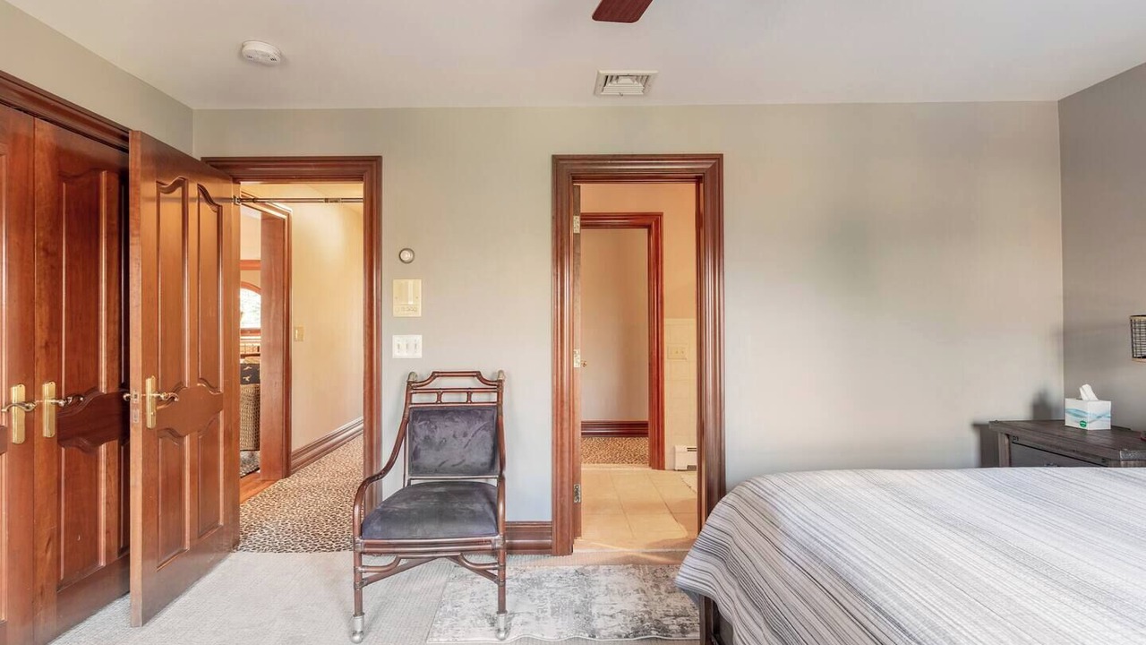 Photo of Bedroom in Glasser