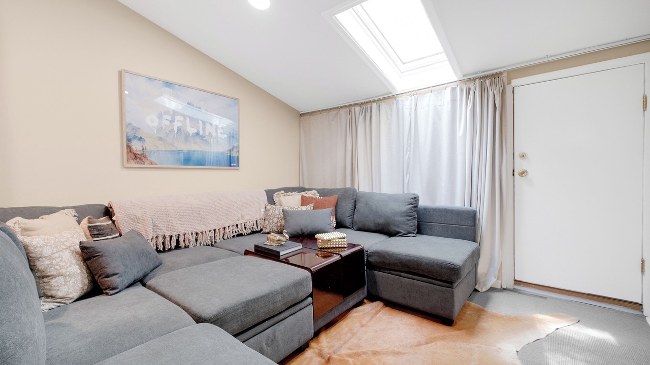 Photo of Livingroom in Downtown Baltimore