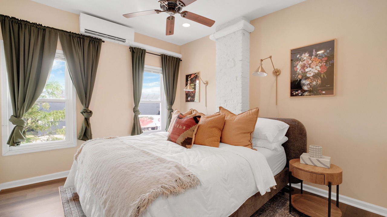 Photo of Bedroom in Downtown Baltimore