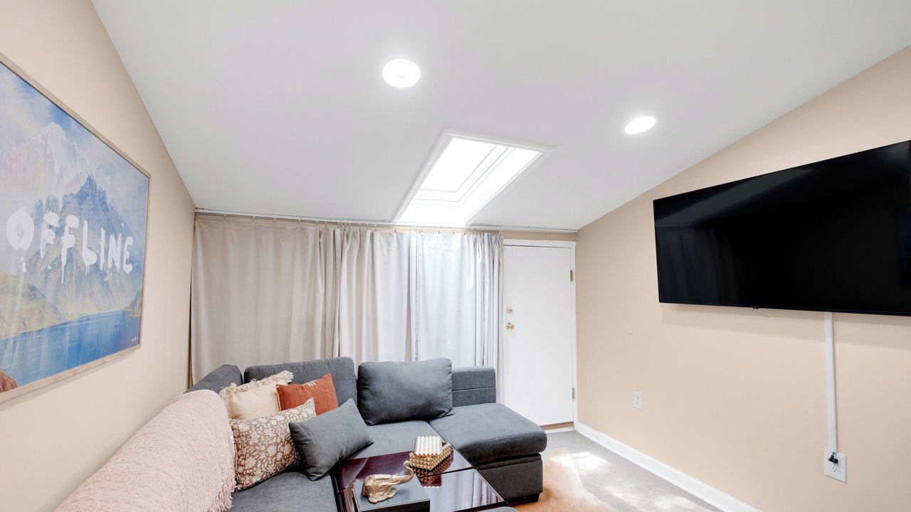 Photo of Livingroom in Downtown Baltimore