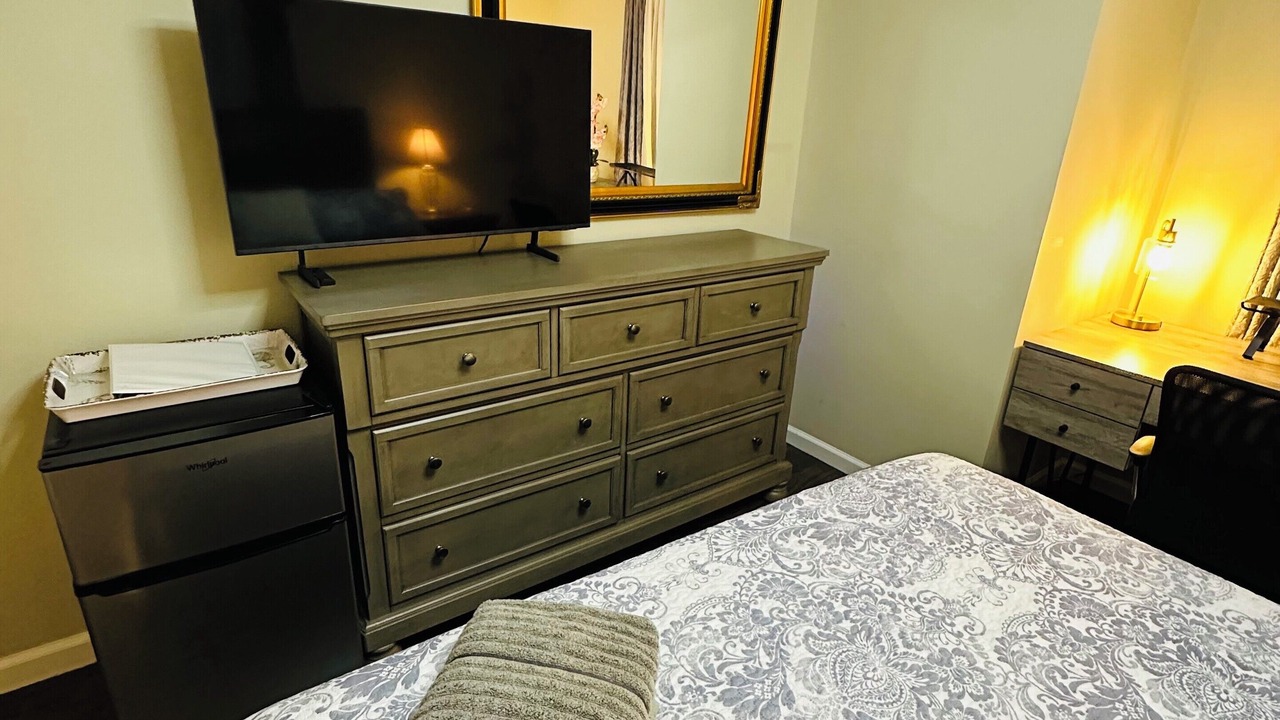 Photo of Bedroom in Yardville-Groveville