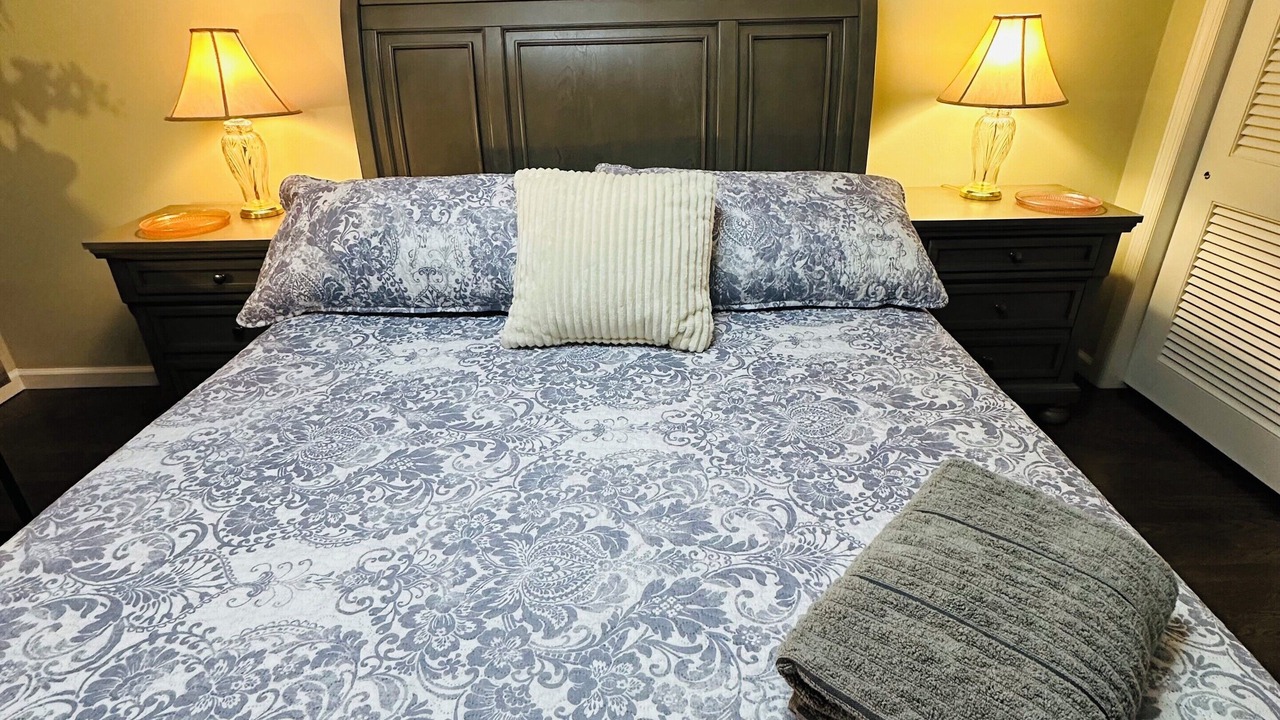 Photo of Bedroom in Yardville-Groveville