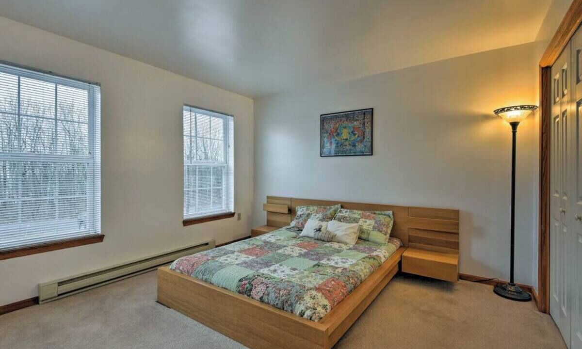 Photo of Bedroom in Mount Pocahontas