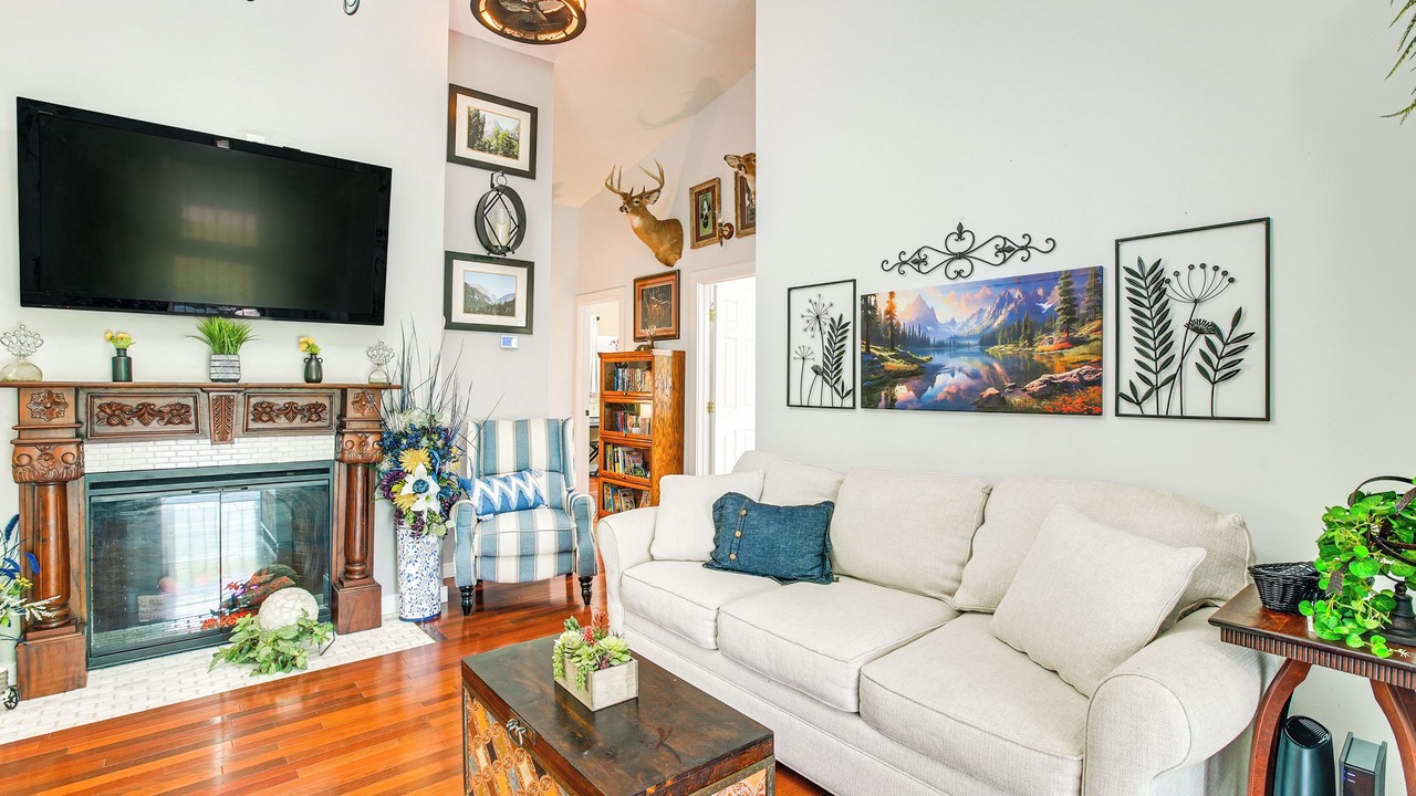 Photo of Livingroom in Rockbridge