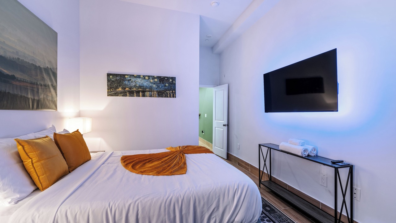 Photo of Bedroom in Center City