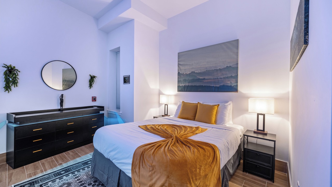 Photo of Bedroom in Center City