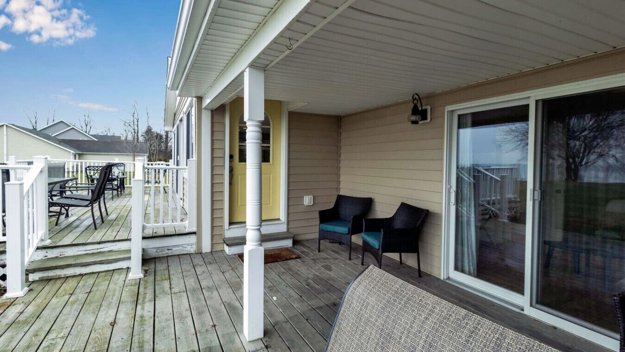 Photo of Patio Balcony in Town of Porter