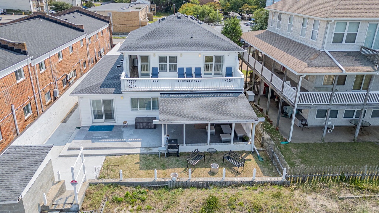 Photo of Outdoor in Cottage Line