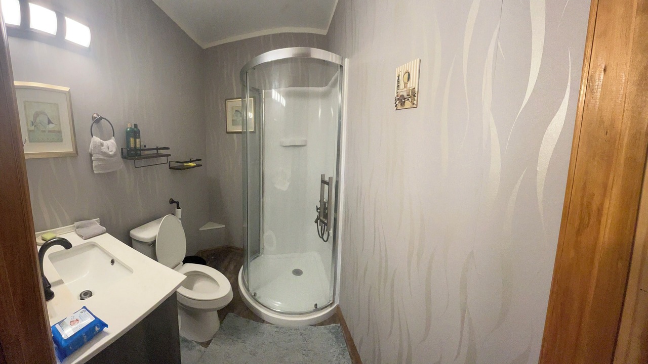 Photo of Bathroom in Edgewater