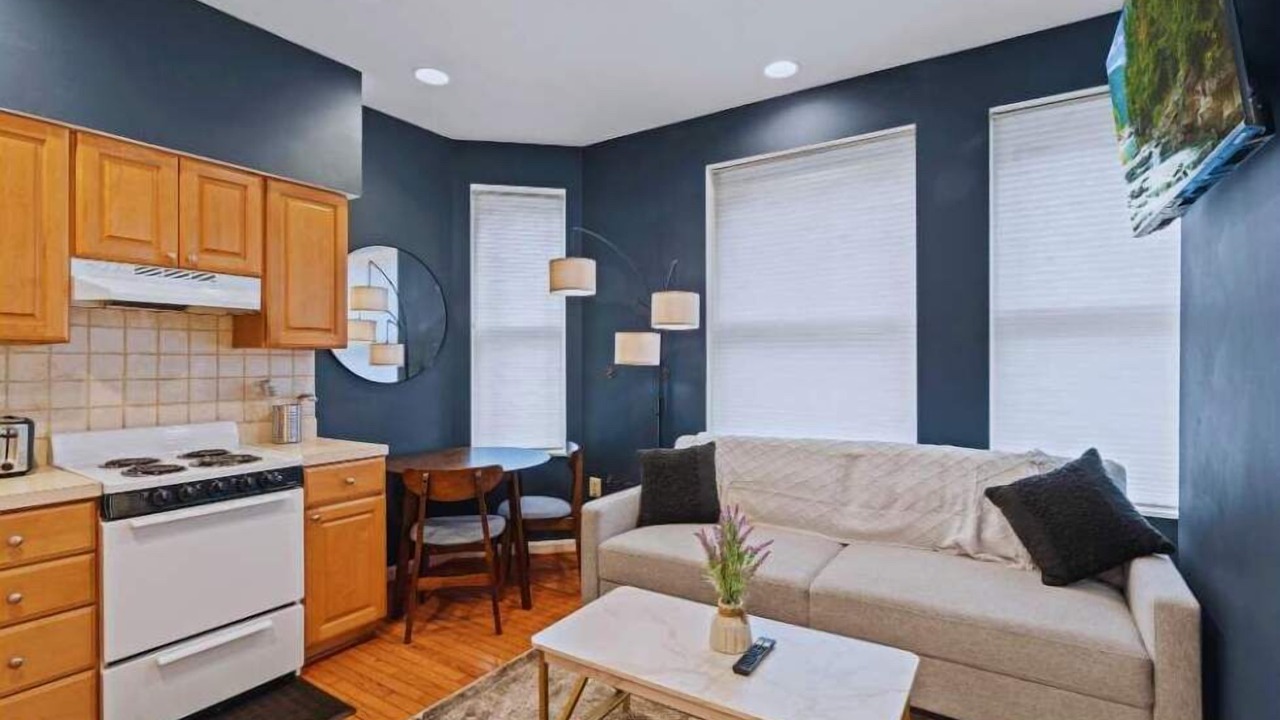 Photo of Livingroom in Rittenhouse Row