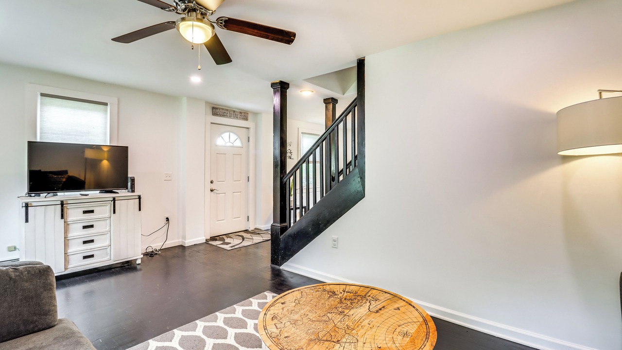 Photo of Livingroom in Saylorsburg