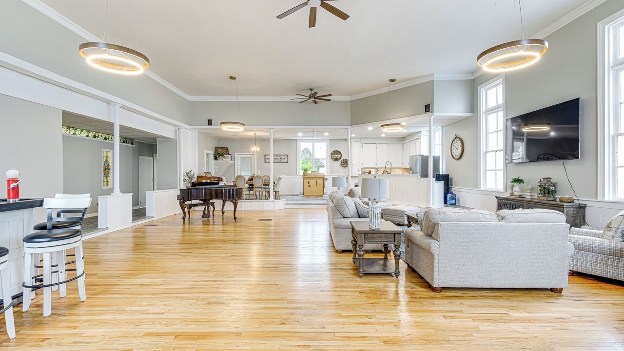 Photo of Livingroom in Alliance