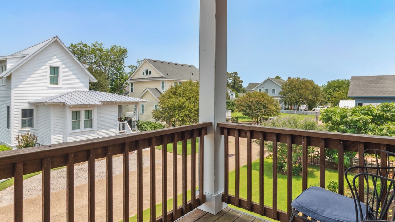 Photo of Patio Balcony in Historic Downtown Manteo