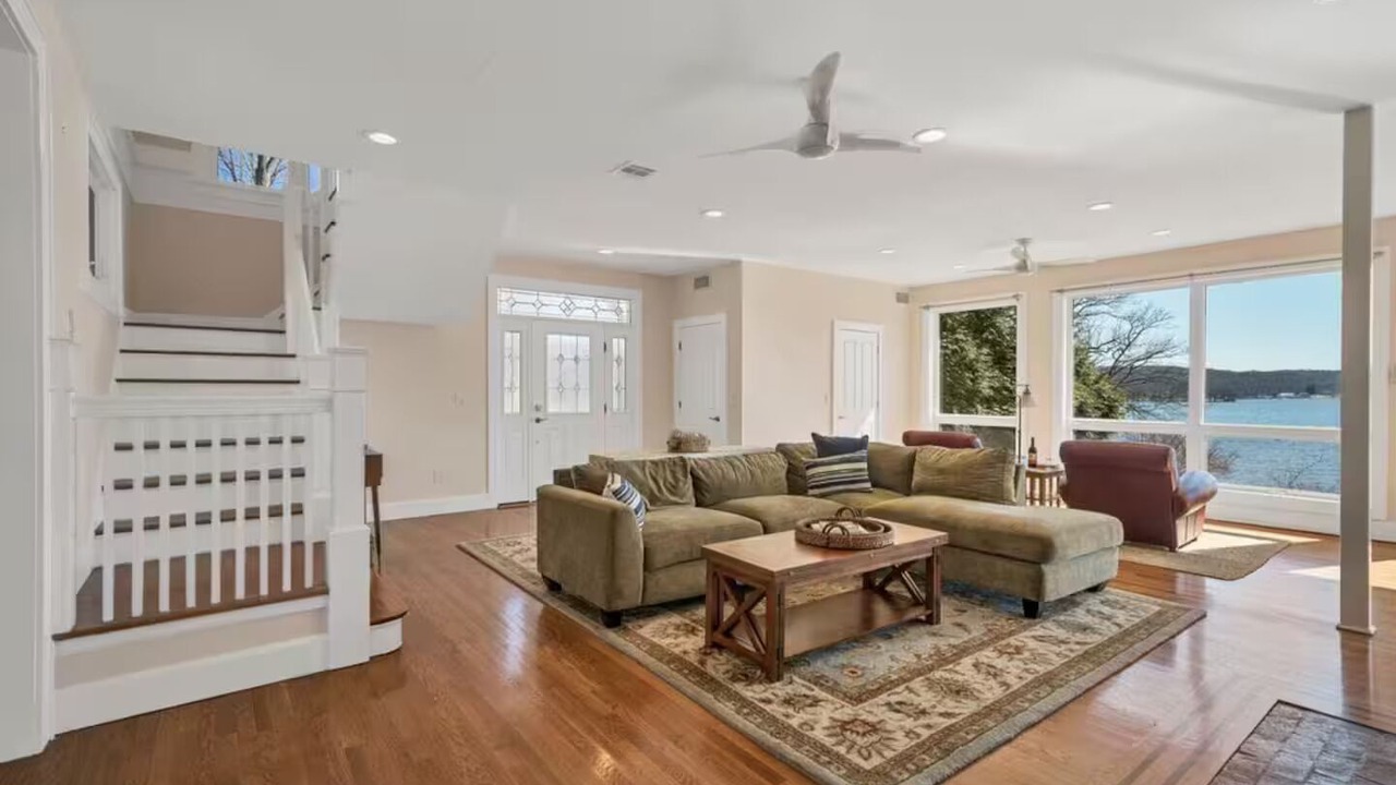 Photo of Livingroom in Hopatcong
