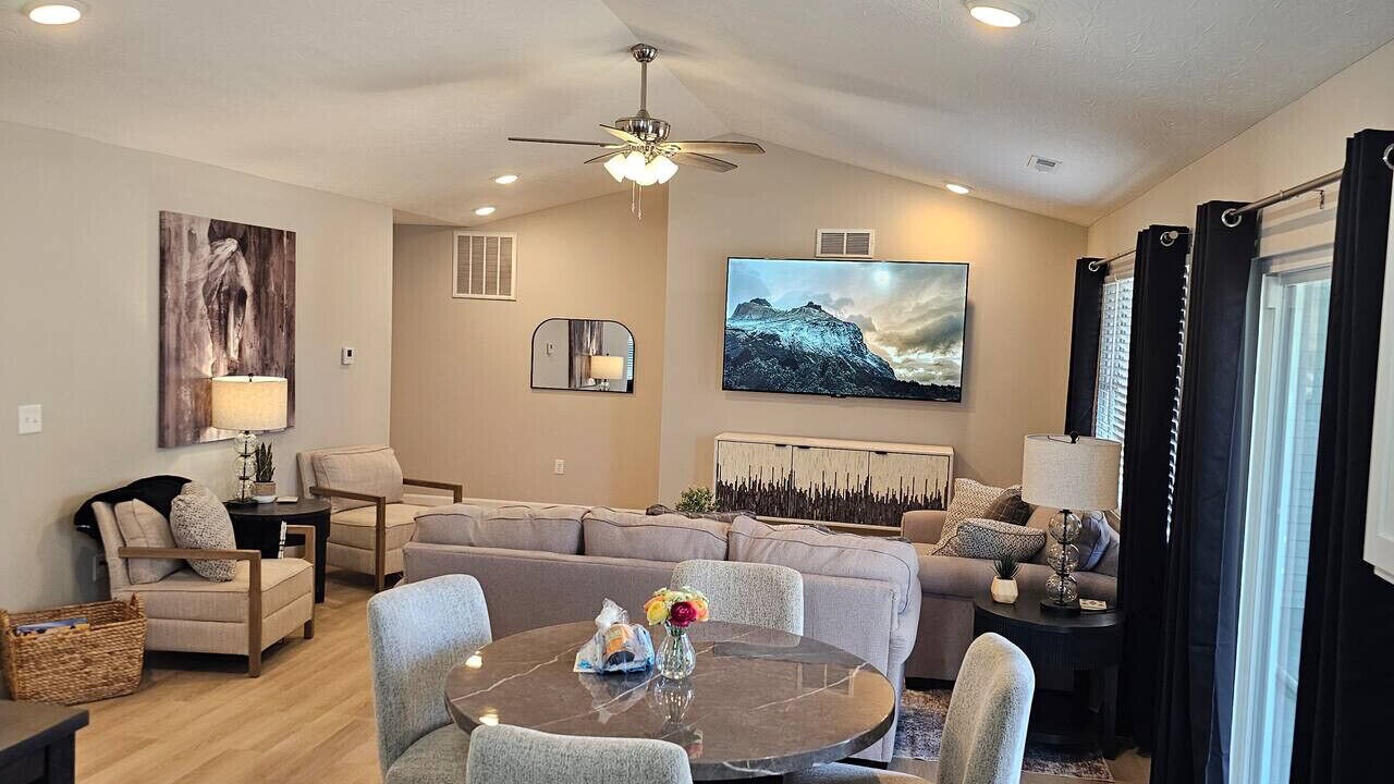 Photo of Livingroom in Trenton