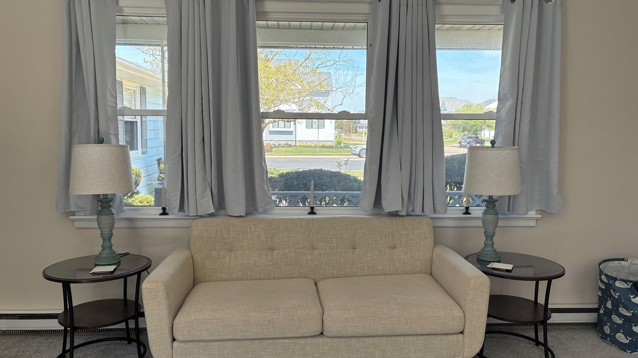 Photo of Livingroom in A-Zone