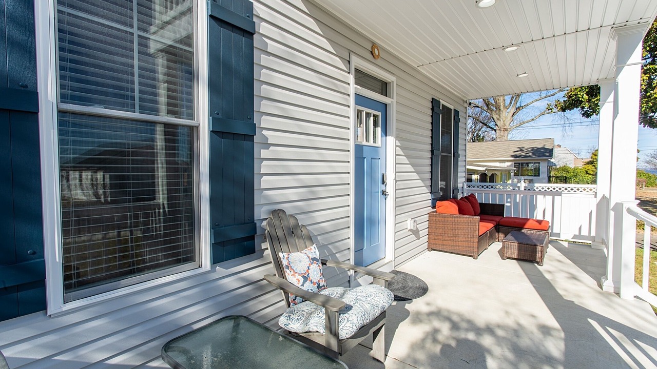 Photo of Patio Balcony in Issue