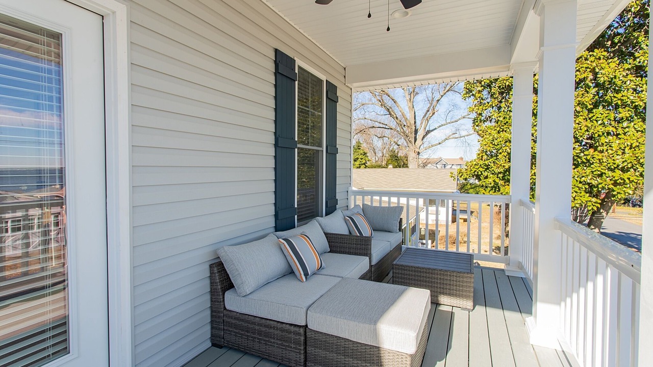Photo of Patio Balcony in Issue