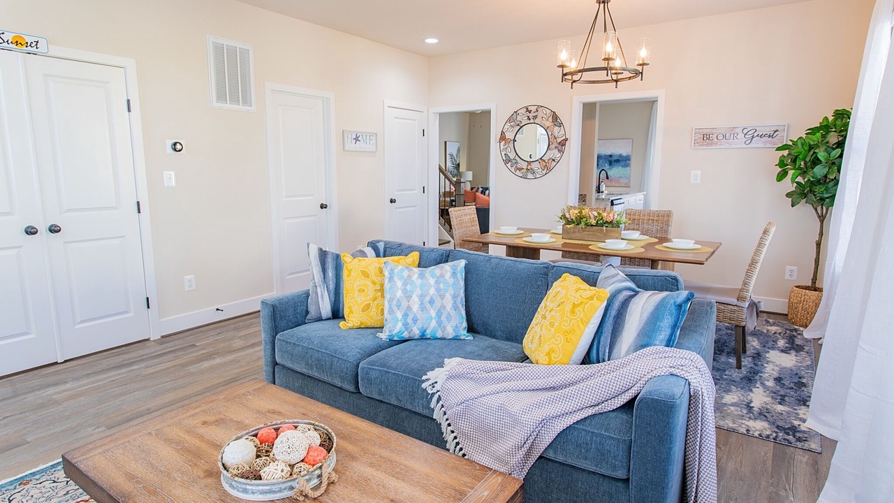 Photo of Livingroom in Issue