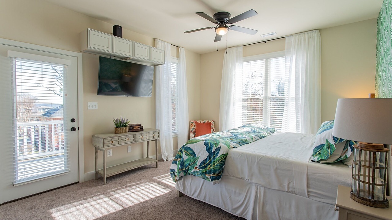 Photo of Bedroom in Issue